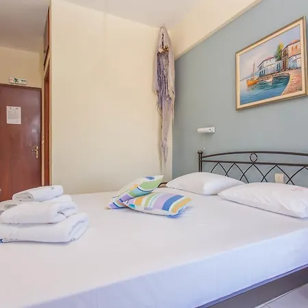 Ionio Sea Poros Aparthotel 3*
