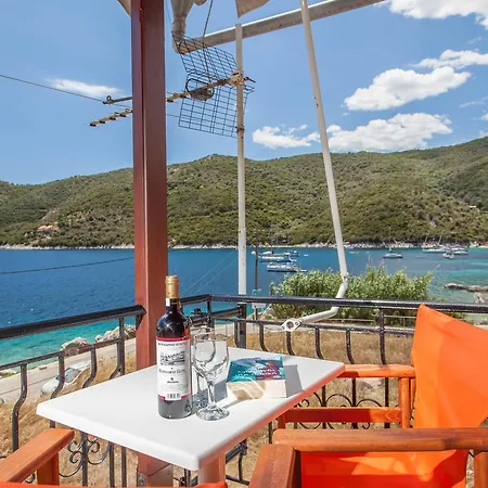 Ionio Sea Poros Aparthotel 3*