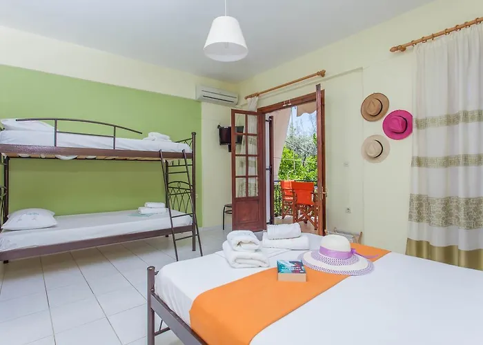 Ionio Sea Poros 3* Mikros Gialos
