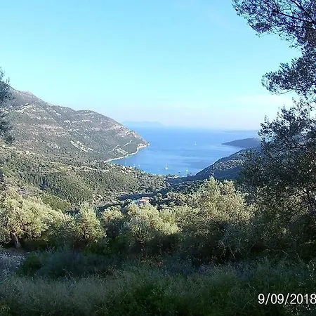 Ionio Sea Poros Apart-hotel 3*