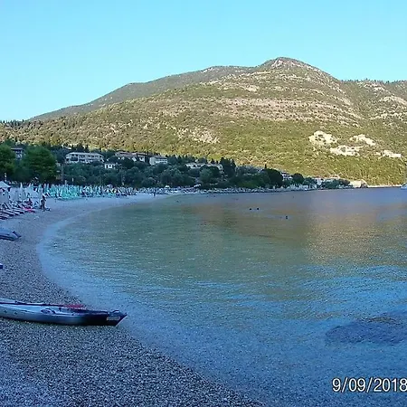 Ionio Sea Poros Mikros Gialos