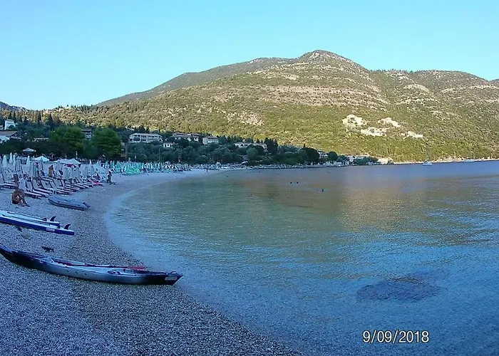 Ionio Sea Poros מיקרוס גיאלוס